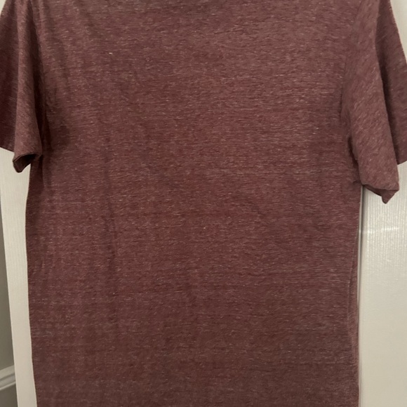 Red “Explore” t-shirt - Picture 2 of 3